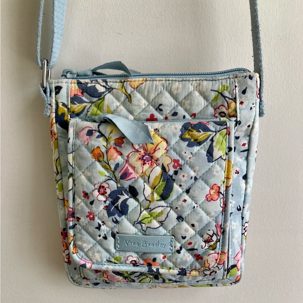 Vera Bradley Mini Crossbody Purse w/ RFID. Light Blue Floral; Floating Garden